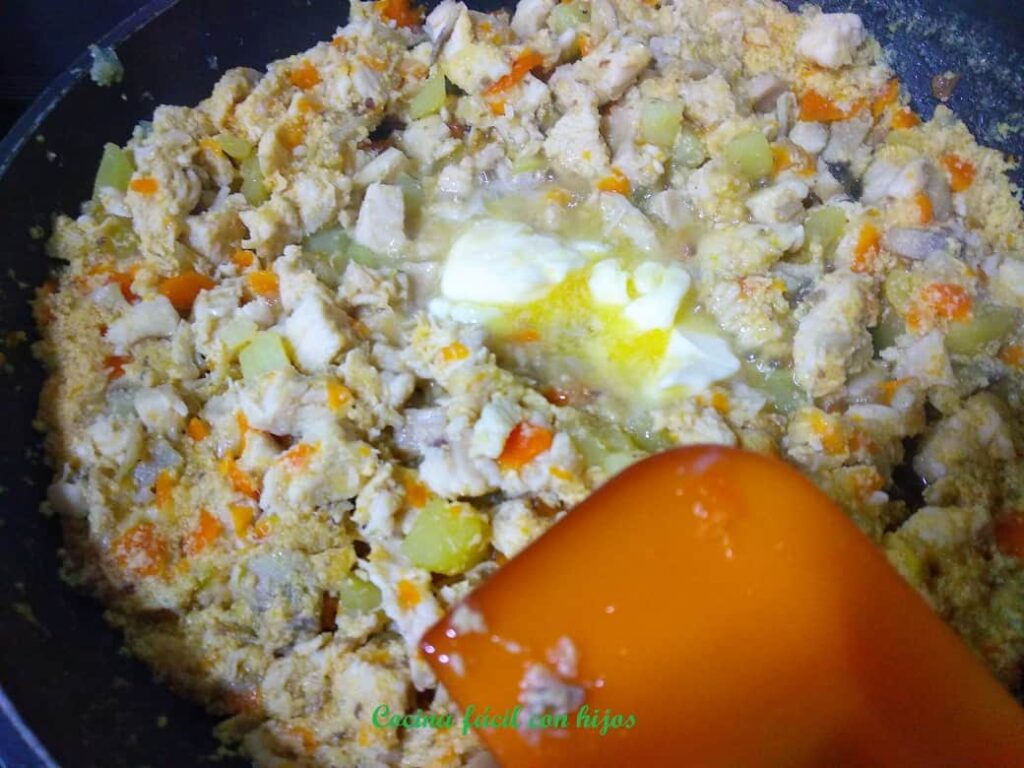 pastel de pollo al horno, haciendo roux